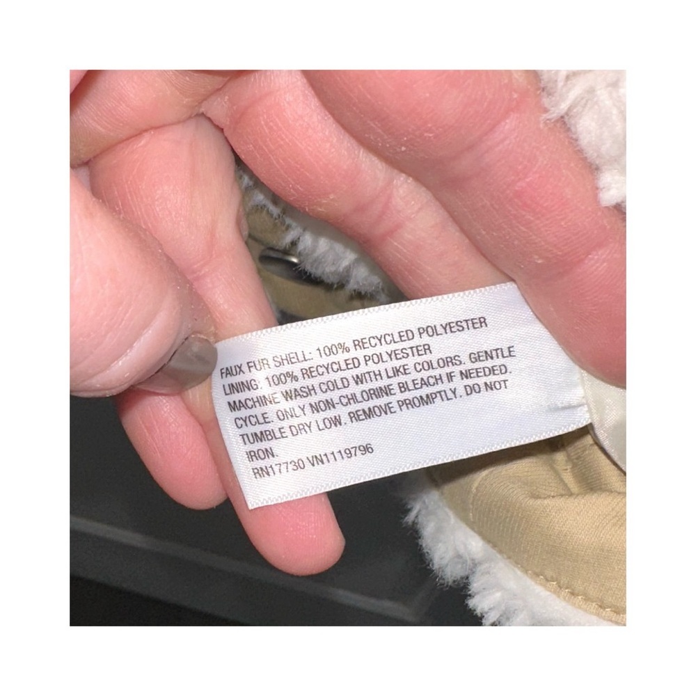 Women's Utility Faux Fur Jacket - Universal Thread White - Picture 6 of 6